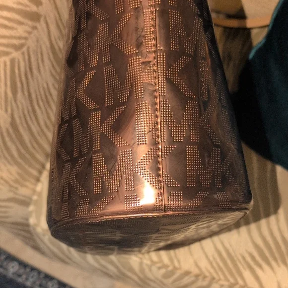 Michael Kors Shimmering Bronze Tote - Picture 4 of 14